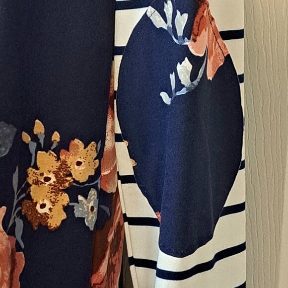 Reborn J Blue Flowered Pullover Top - Picture 6 of 8